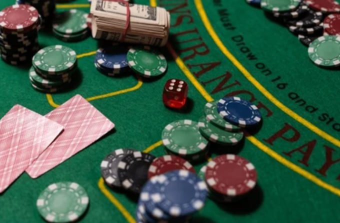 Layar aturan permainan Mega Sevens menampilkan tabel pembayaran dan penjelasan fitur bonus